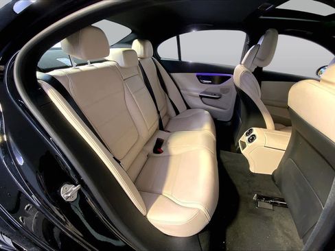 Used 2023 Mercedes-Benz C 300 4MATIC Sedan image 20