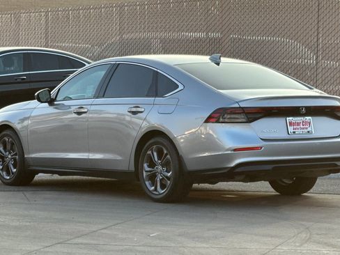 Used 2023 Honda Accord EX image 6