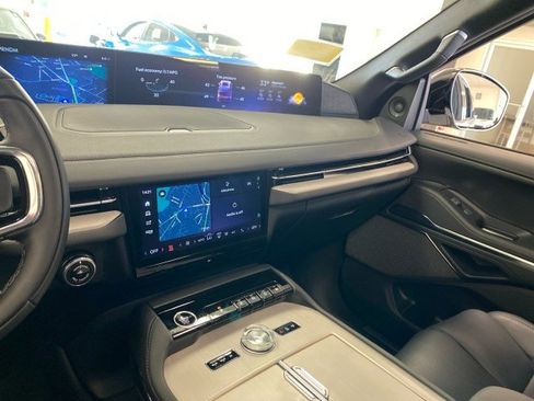 New 2026 Lincoln Navigator Reserve w/ Jet Appearance Package AWD/4WD image 26