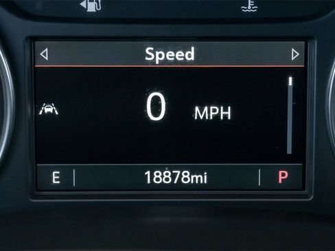 Used 2024 Buick Enclave Essence w/ Sport Touring Edition image 28