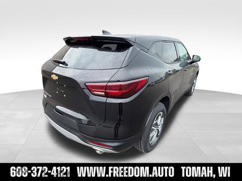 Used 2025 Chevrolet Blazer LT AWD/4WD image 5