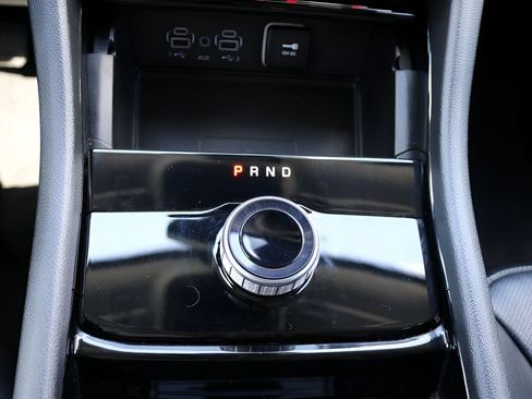 Used 2023 Jeep Grand Cherokee Limited w/ Luxury Tech Group II RWD image 27
