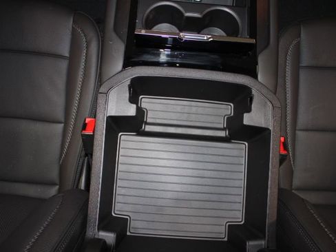 New 2026 GMC Yukon XL Denali AWD/4WD image 34