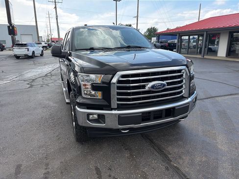 Used 2017 Ford F150 XLT w/ Equipment Group 302A Luxury AWD/4WD image 3