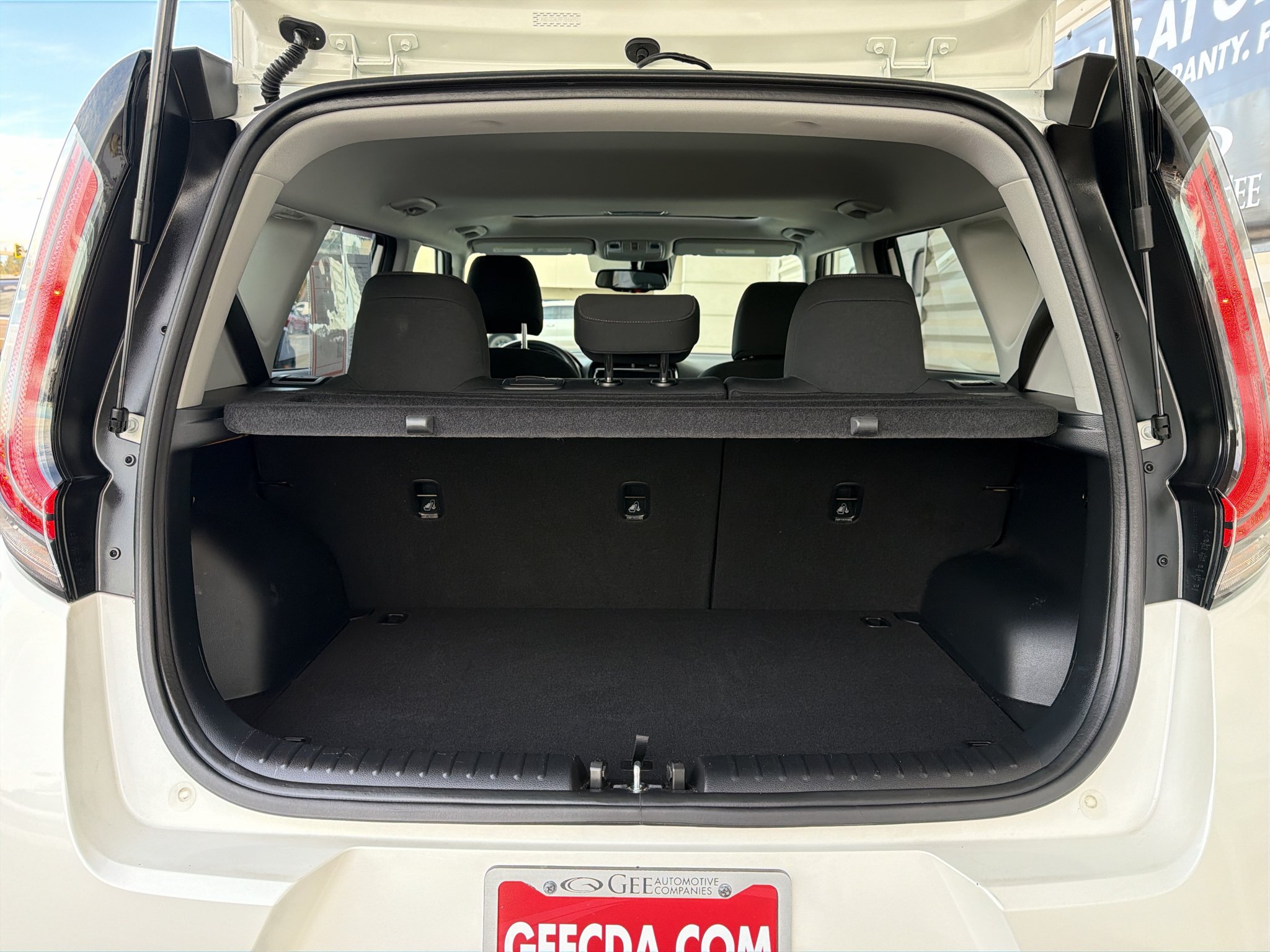 Used 2023 Kia Soul EX FWD image 13