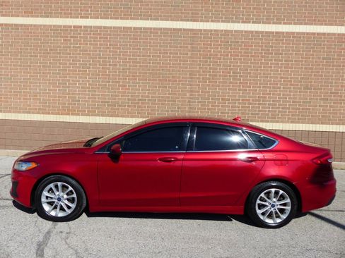 Used 2020 Ford Fusion SE FWD image 6