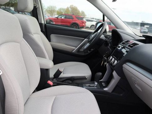 Used 2018 Subaru Forester 2.5i Premium w/ All-Weather Package image 15