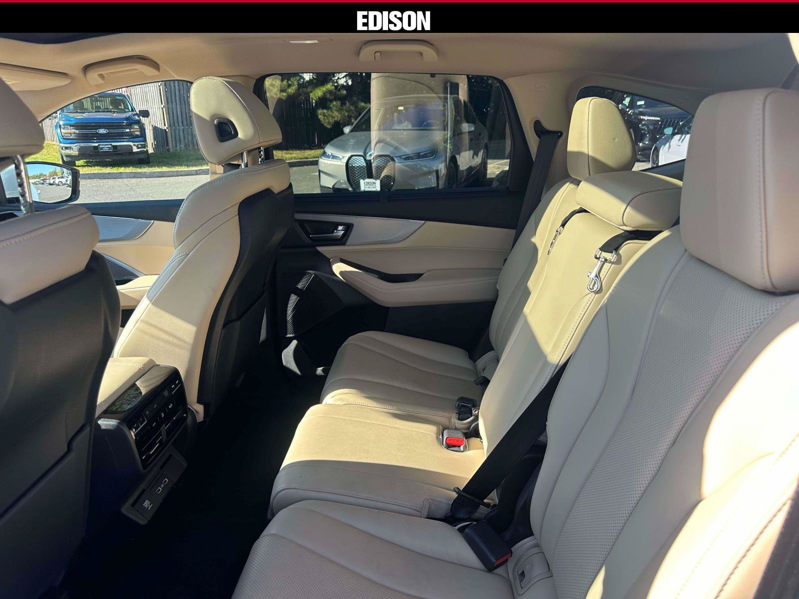 Used 2022 Acura MDX w/ Technology Package AWD/4WD image 9