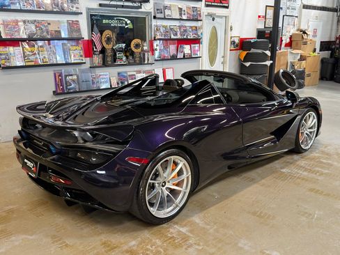 Used 2022 McLaren 720S Performance RWD image 6