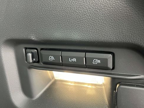 New 2026 Ford Explorer Platinum AWD/4WD image 7