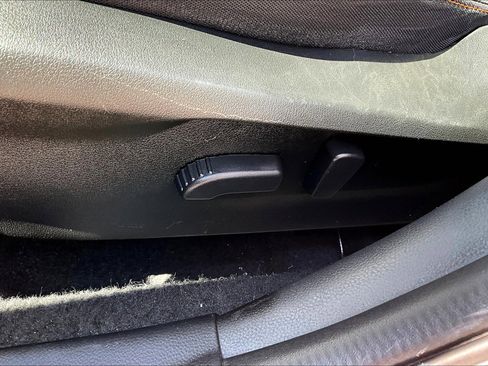 Used 2022 Subaru Crosstrek 2.0i Premium w/ Moonroof Package image 35