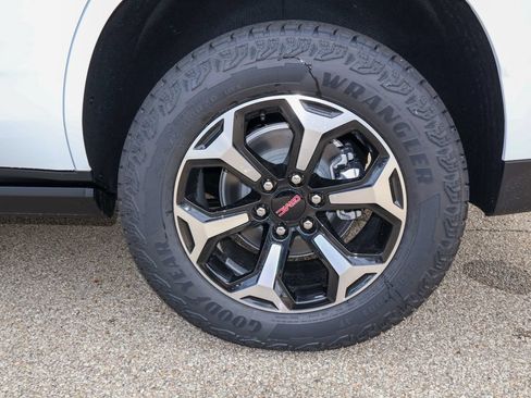New 2026 GMC Yukon AT4 w/ AT4 Premium Plus Package AWD/4WD image 44