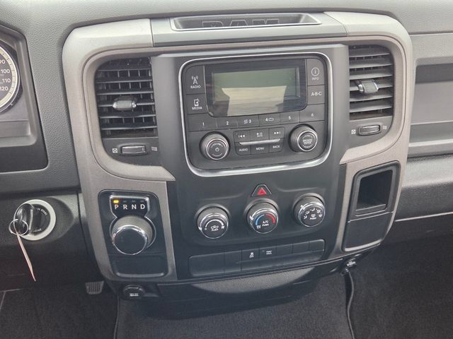 Used 2019 RAM 1500 Express RWD image 23