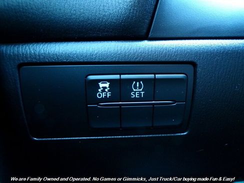 Used 2014 MAZDA MAZDA3 i Sport image 36