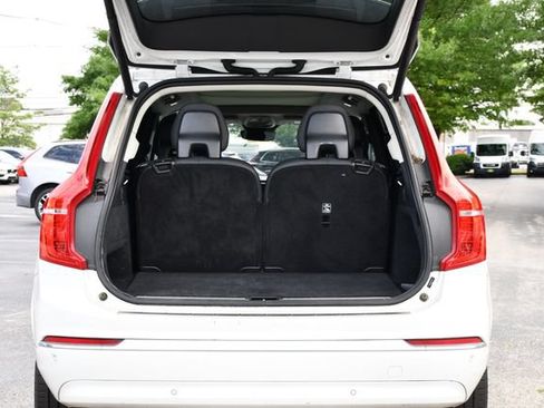Used 2023 Volvo XC90 B6 Plus AWD/4WD image 22