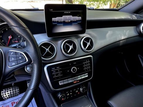 Used 2019 Mercedes-Benz CLA 250 image 44