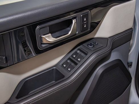 Used 2024 INEOS Grenadier Fieldmaster Edition image 14