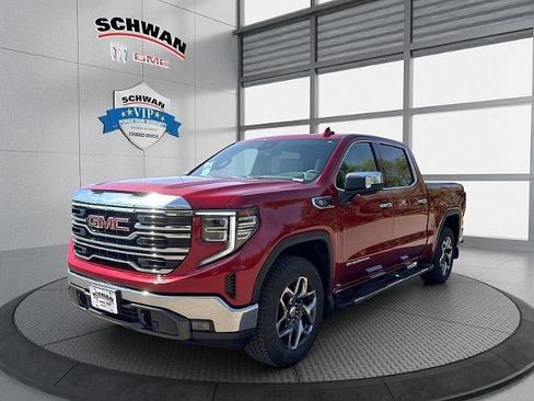 Used 2023 GMC Sierra 1500 SLT w/ SLT Premium Package AWD/4WD image 9