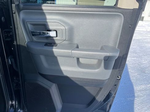 Used 2024 RAM 1500 Classic SLT image 31