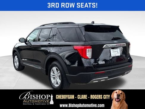 Used 2022 Ford Explorer XLT w/ Equipment Group 202A AWD/4WD image 6