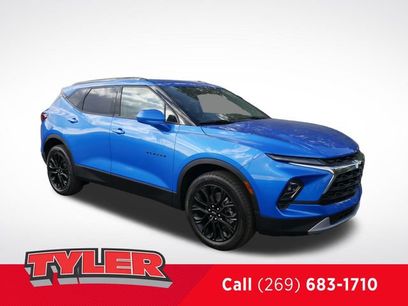 New 2025 Chevrolet Blazer LT w/ LPO, Black Sport Package