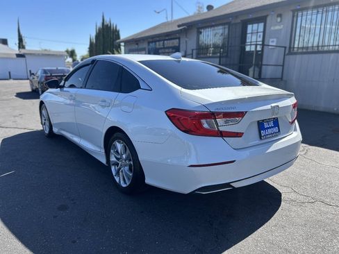 Used 2019 Honda Accord LX image 4