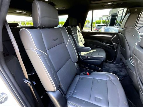 Used 2025 Cadillac Escalade Sport image 19