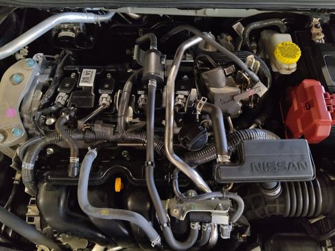 Used 2025 Nissan Sentra SV FWD image 30