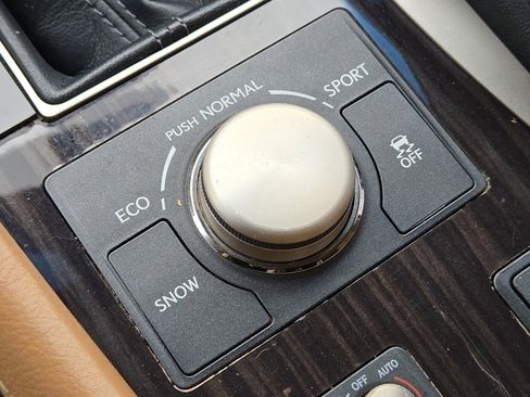 Used 2014 Lexus LS 460 AWD image 16