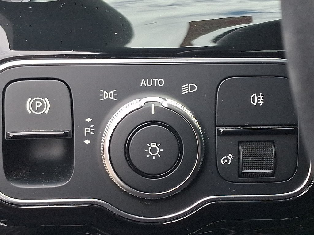 Used 2019 Mercedes-Benz A 220 4MATIC image 26