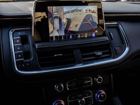 Used 2023 GMC Yukon AT4 w/ Technology Package image 22