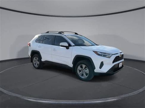 Used 2025 Toyota RAV4 XLE image 2