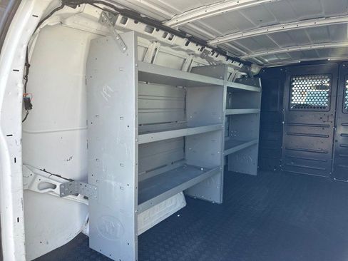 Used 2020 Chevrolet Express 2500 w/ Driver Convenience Package image 17