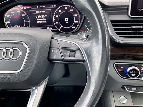 Used 2020 Audi Q5 e Premium Plus w/ Premium Plus Package image 17