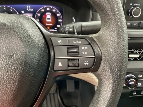 Certified 2025 Honda Accord SE image 19