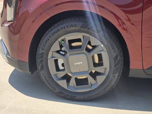 New 2026 Kia Carnival SX FWD image 9