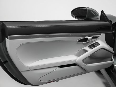 Certified 2025 Porsche 718 Cayman RWD image 53