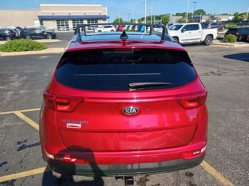 Used 2017 Kia Sportage EX w/ EX Technology Package FWD image 4