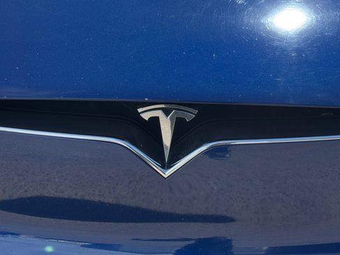 Used 2021 Tesla Model X Performance AWD/4WD image 9