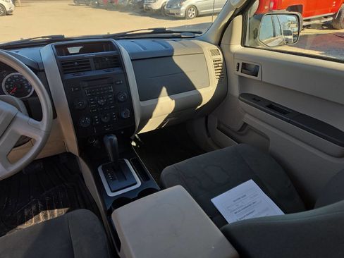 Used 2011 Ford Escape XLS w/ 101A Rapid Spec Order Code image 10
