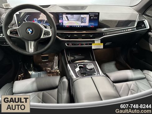 New 2026 BMW X5 xDrive40i w/ M Sport Package AWD/4WD image 7