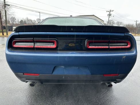 Used 2022 Dodge Challenger SXT w/ Blacktop Package image 4