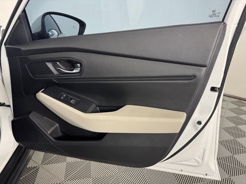Used 2024 Honda Accord EX image 31