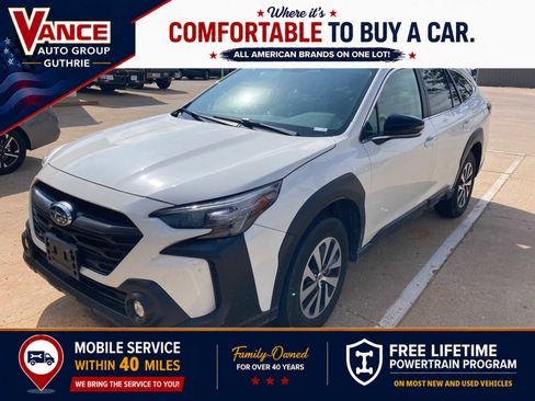 Used 2025 Subaru Outback Premium AWD/4WD image 1