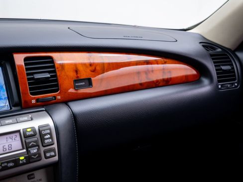 Used 2002 Lexus SC 430 Convertible RWD image 25