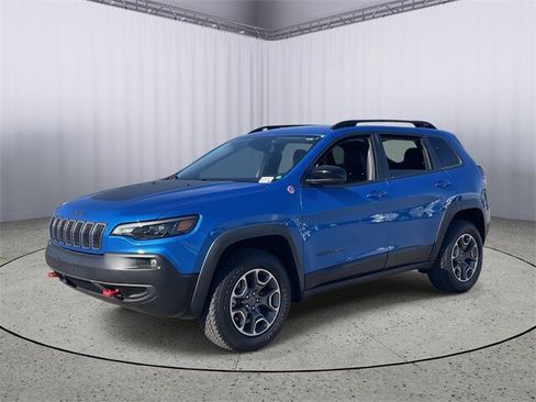 Used 2022 Jeep Cherokee Trailhawk w/ Comfort/Convenience Group image 2