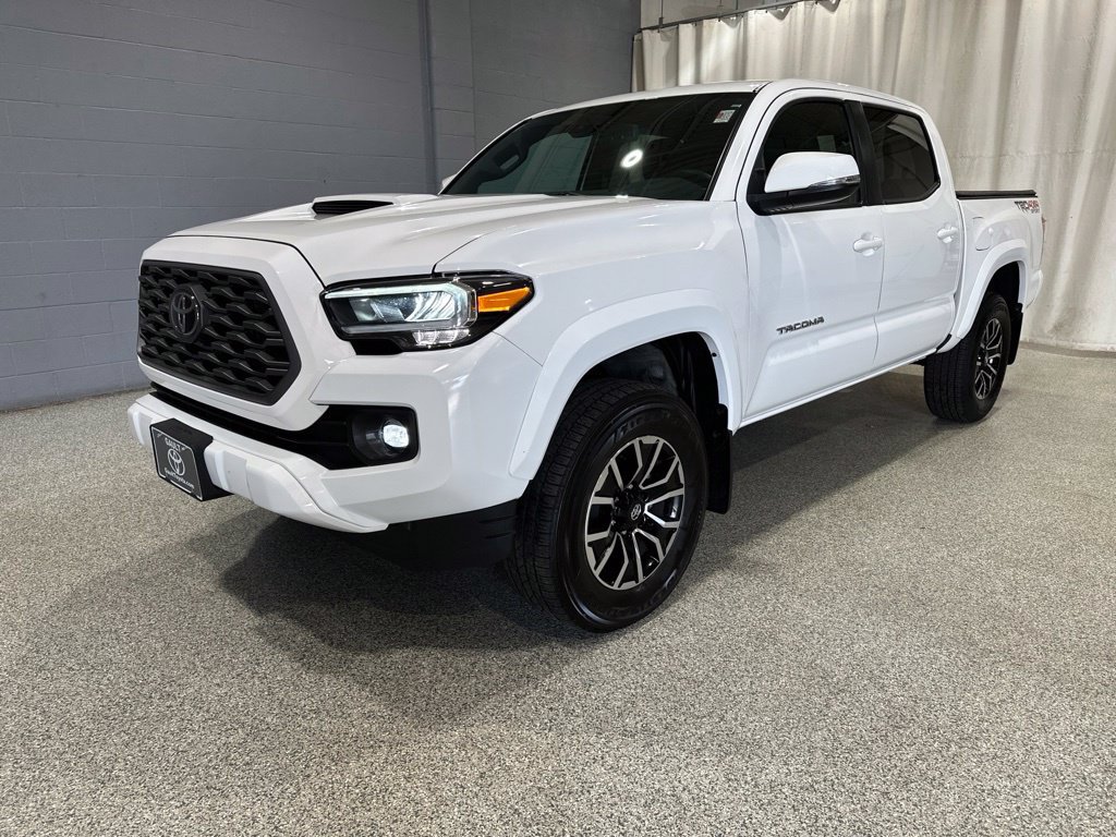 Certified 2023 Toyota Tacoma TRD Sport AWD/4WD image 5