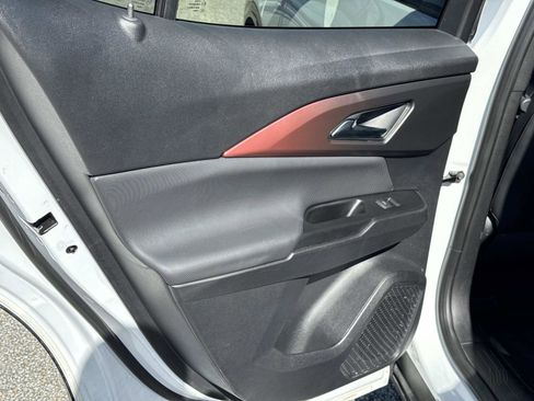 Used 2024 Chevrolet Equinox EV RS image 11