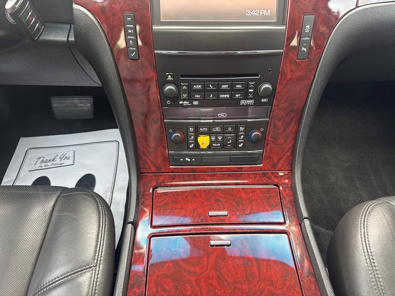 Used 2013 Cadillac Escalade Luxury RWD image 25