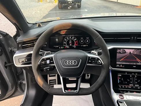Used 2025 Audi RS 6 performance w/ Blue RS Design Package Plus AWD/4WD image 32